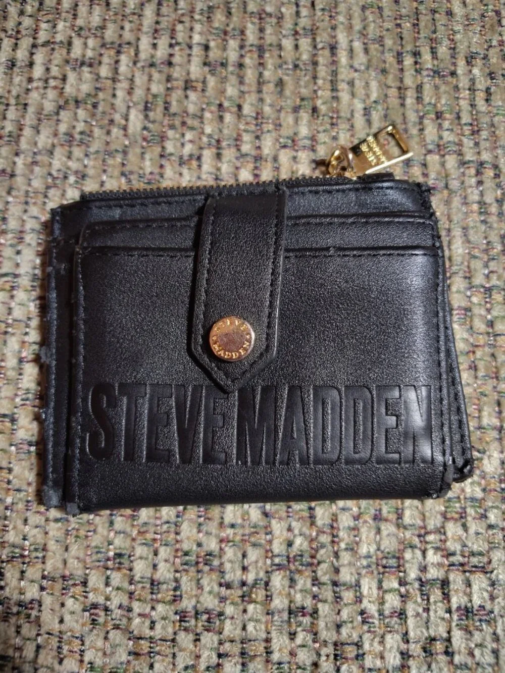 Steve Madden Coin Wallet Black Gold Tone Zipper